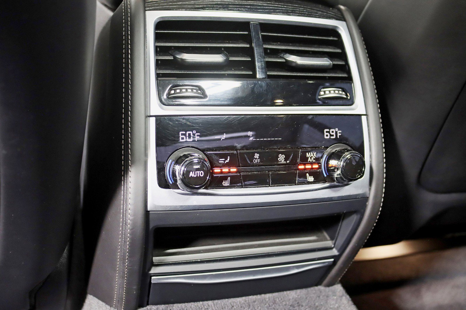 Used 2020 BMW 750i xDrive w/ Executive Package AWD/4WD image 30