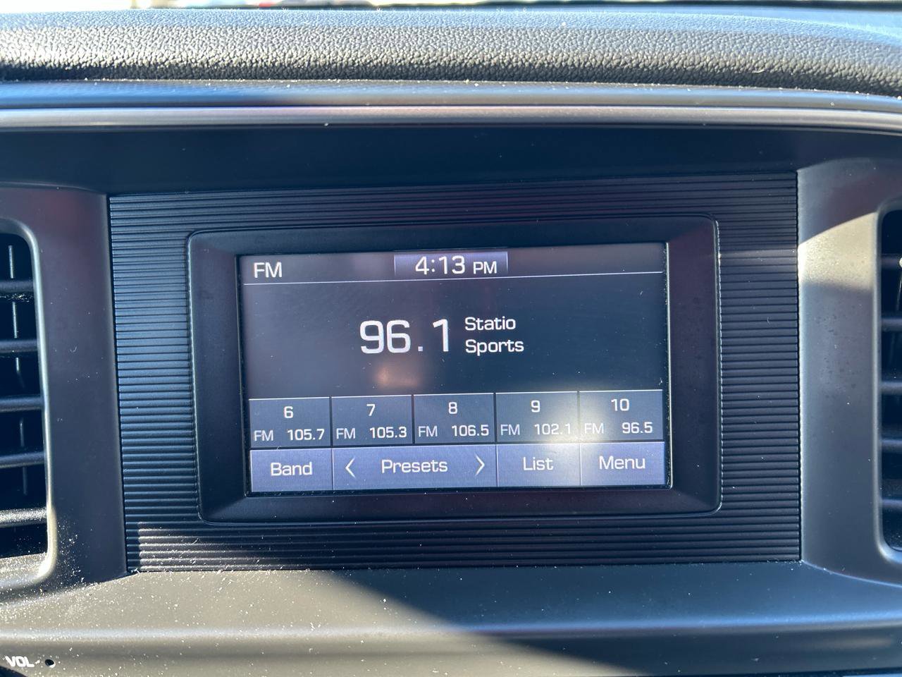 Used 2020 Hyundai Elantra SE image 12