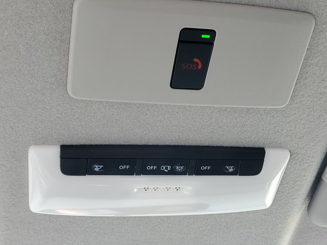 Certified 2024 Nissan Kicks SV FWD image 17