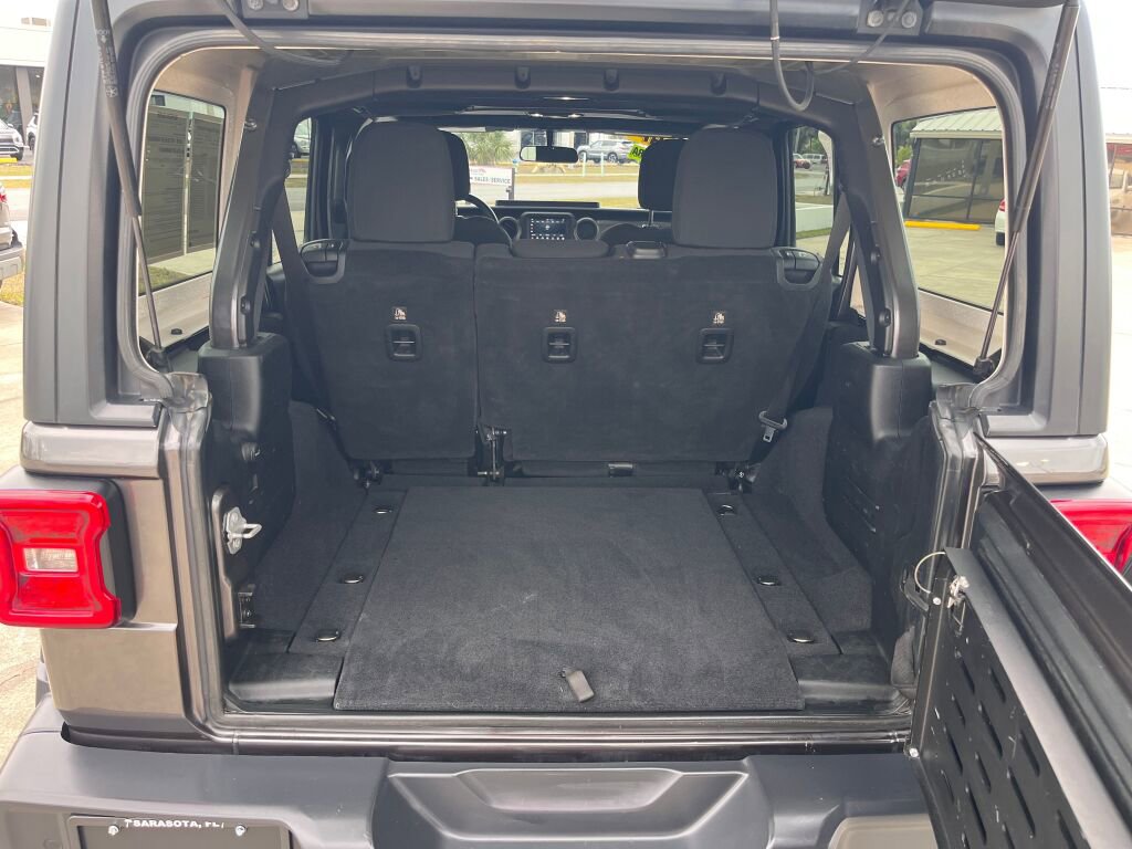 Used 2018 Jeep Wrangler Unlimited Sport S AWD/4WD image 24