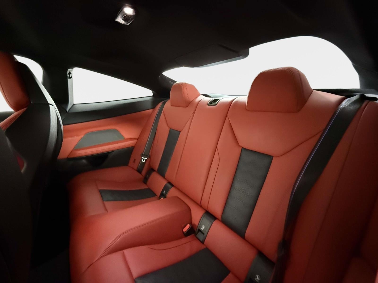 Used 2025 BMW M4 Coupe w/ Parking Assistance Package image 38