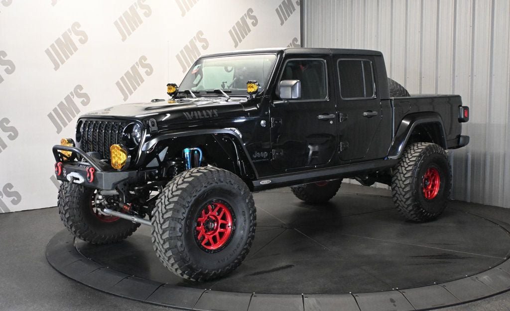Used 2023 Jeep Gladiator Sport AWD/4WD image 1