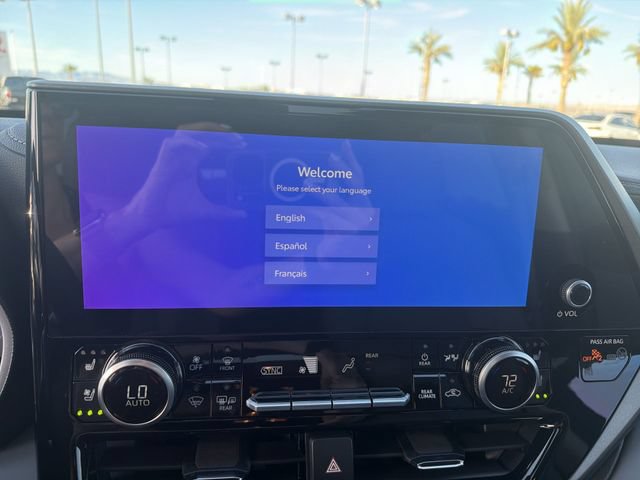 Certified 2025 Toyota Highlander Limited FWD image 20