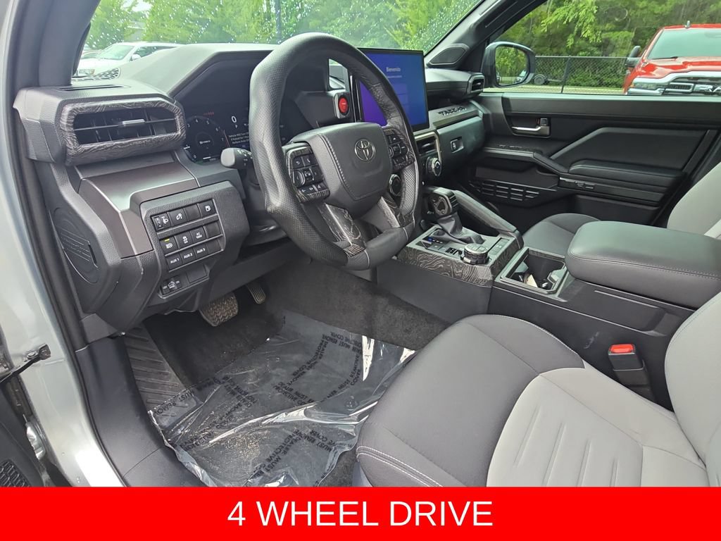 Used 2025 Toyota Tacoma TRD Off-Road w/ TRD Off Road Upgrade Package AWD/4WD image 16