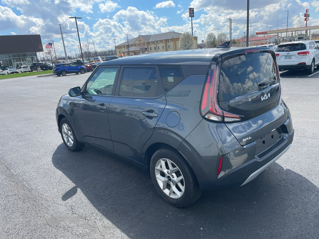 Used 2024 Kia Soul S FWD image 4