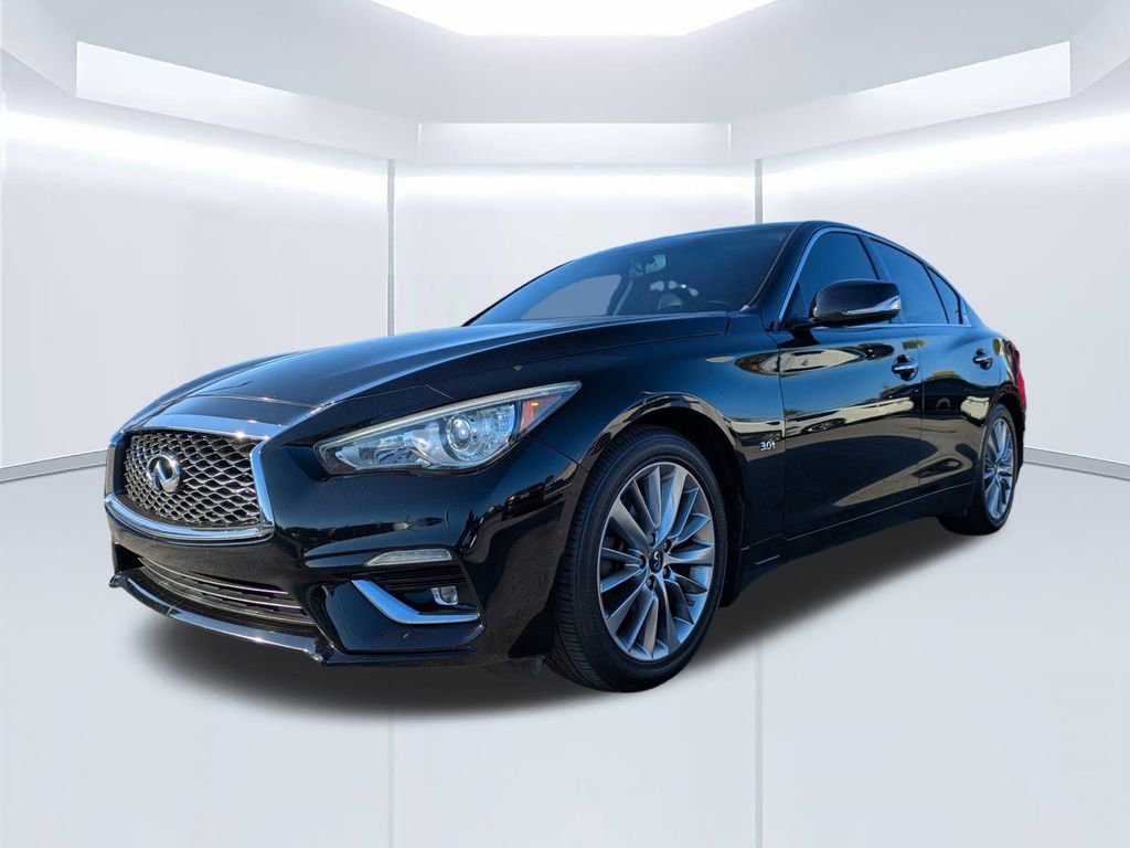 Used 2018 INFINITI Q50 Luxe w/ Cargo Package (L95) image 6