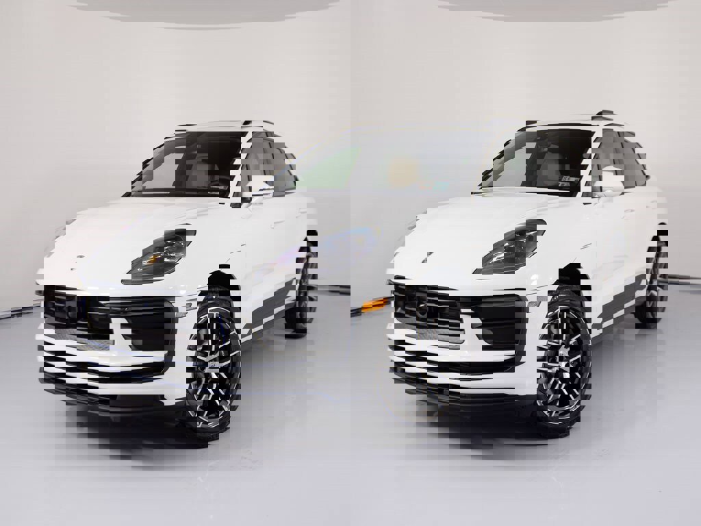New 2026 Porsche Macan image 1