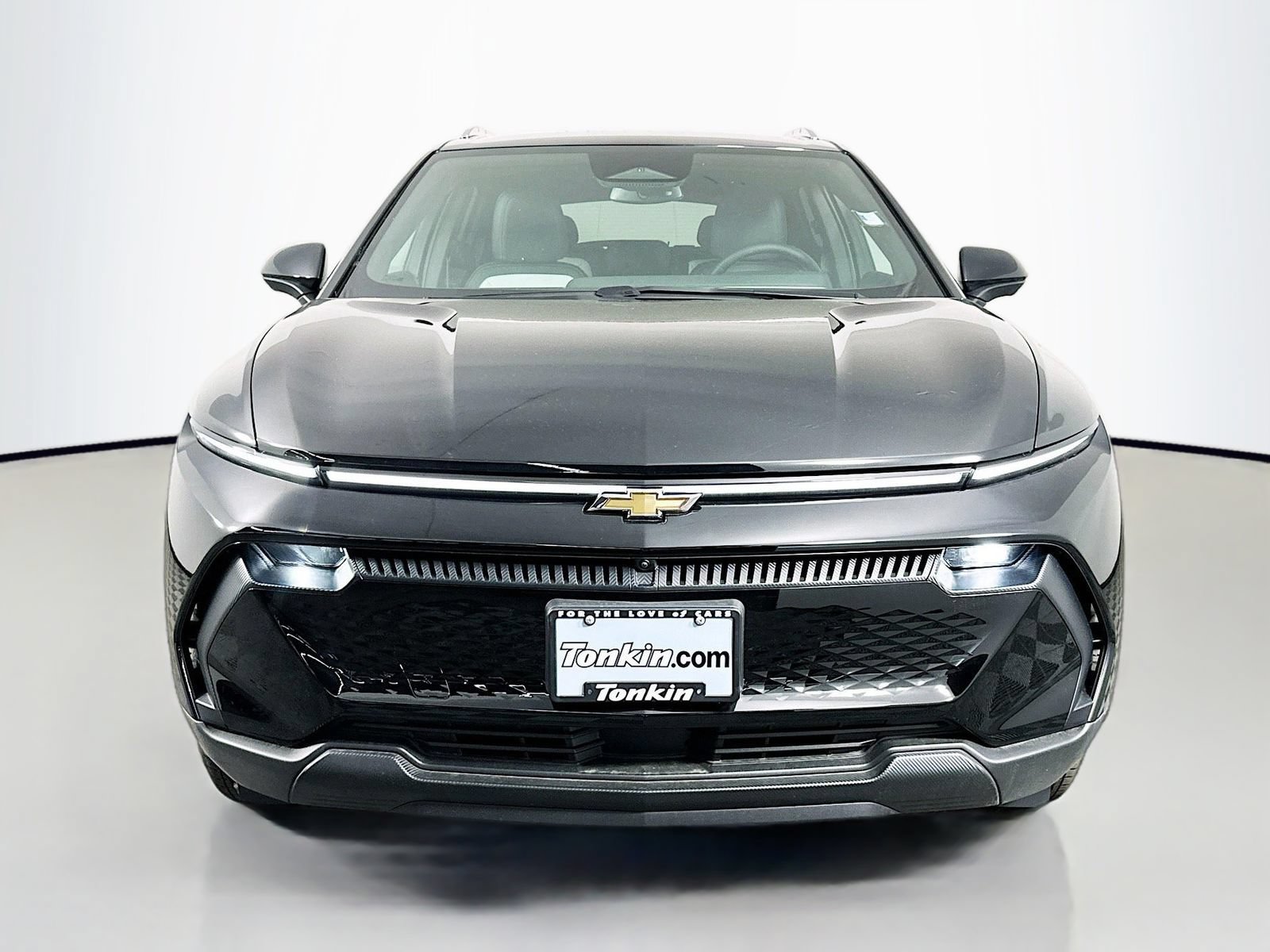 New 2026 Chevrolet Equinox EV LT AWD/4WD image 2