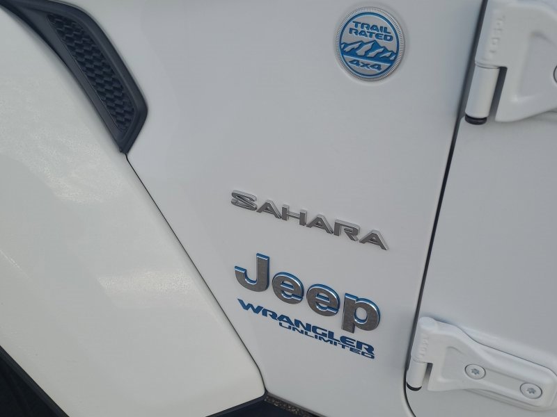 Used 2022 Jeep Wrangler Unlimited Sahara w/ Cold Weather Group image 15