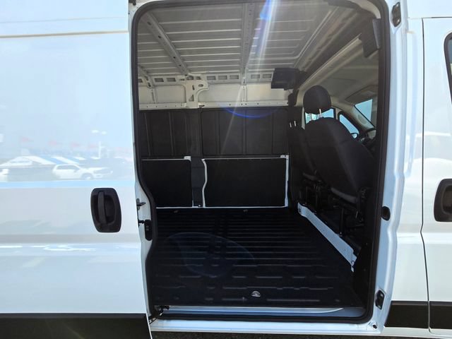 Used 2025 RAM ProMaster 2500 w/ Safety Group FWD image 19