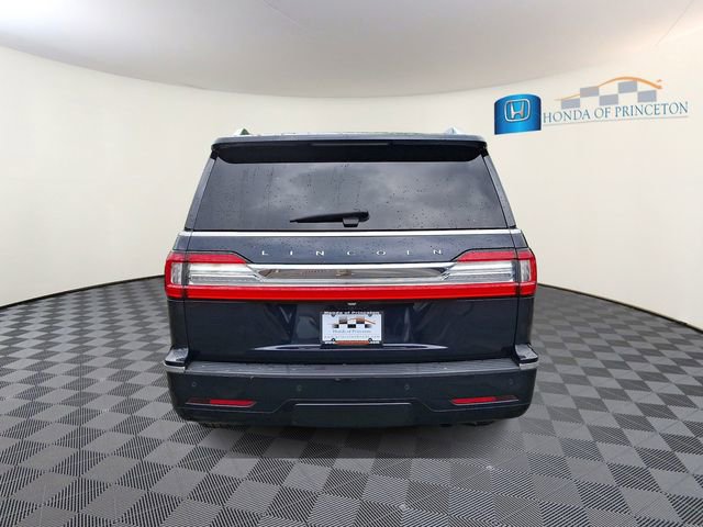 Used 2021 Lincoln Navigator Reserve w/ Luxury Package AWD/4WD image 5