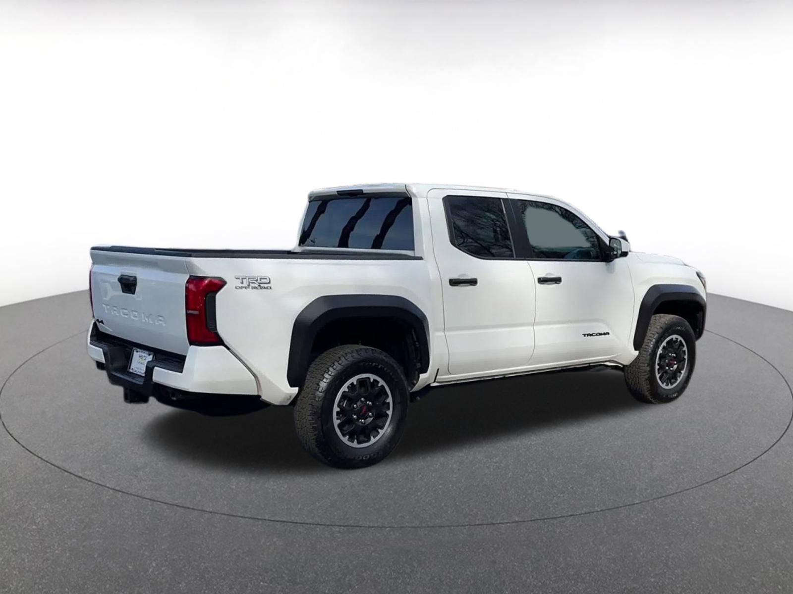 Used 2025 Toyota Tacoma TRD Off-Road image 15