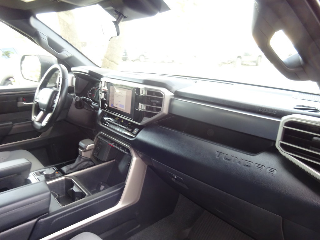 Used 2025 Toyota Tundra SR5 AWD/4WD image 15