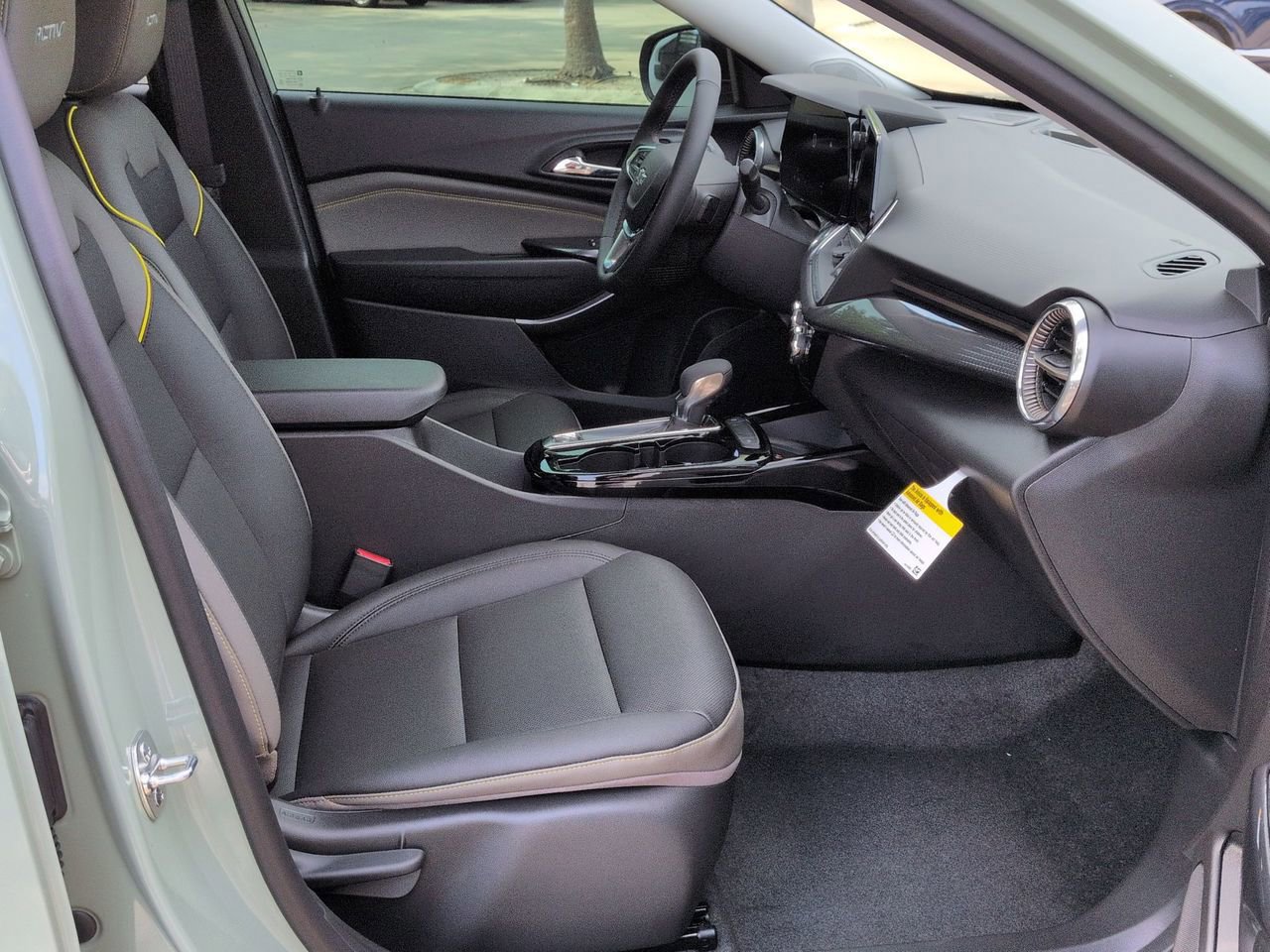 New 2026 Chevrolet Trax ACTIV w/ Sunroof Package image 26