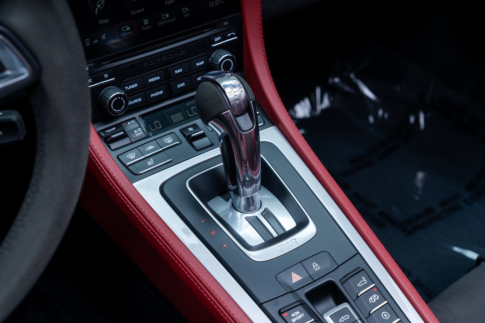Used 2021 Porsche 718 Boxster Spyder RWD image 19