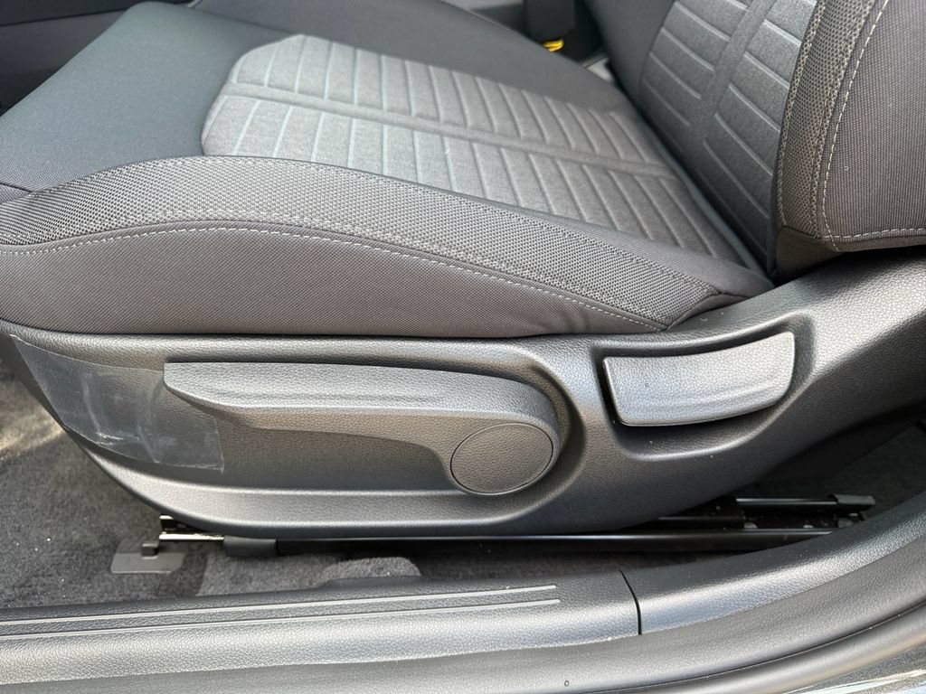 New 2026 Kia K5 LXS FWD image 16