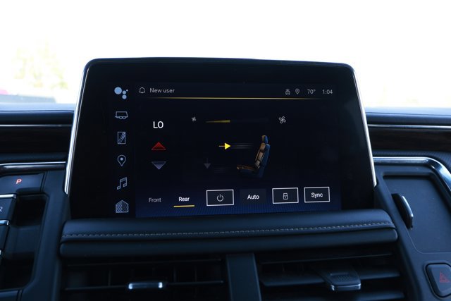 Used 2023 Chevrolet Suburban Premier image 17