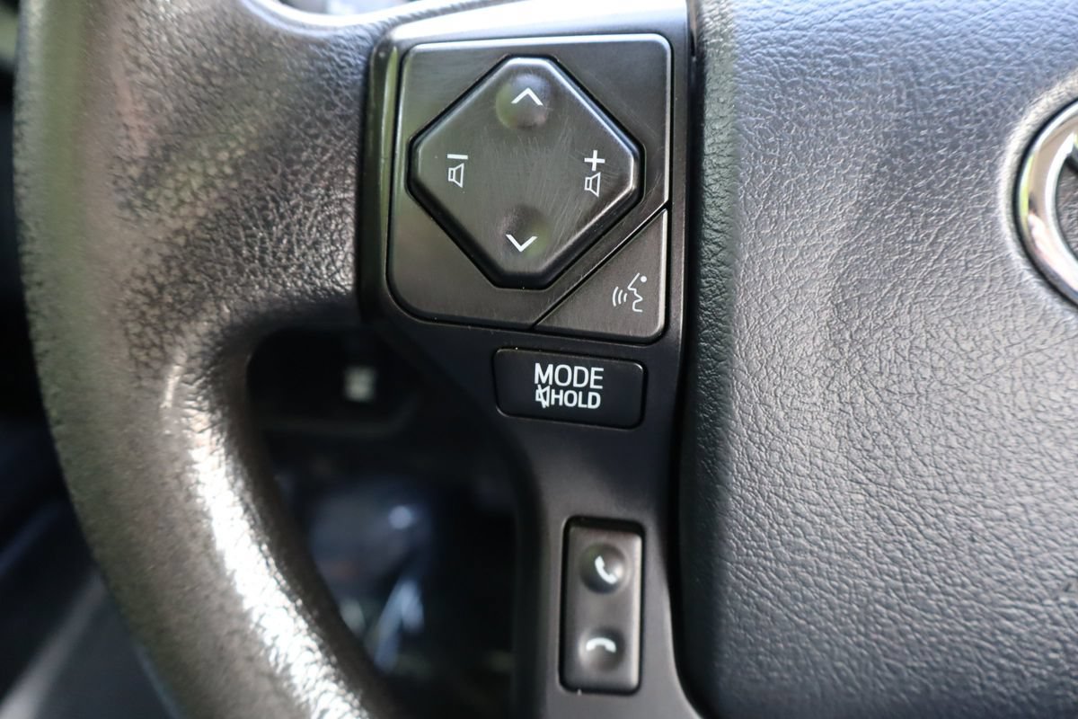 Used 2016 Toyota Tacoma SR AWD/4WD image 30