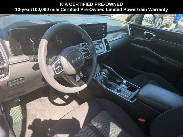 Certified 2023 Kia Sorento LX FWD image 6