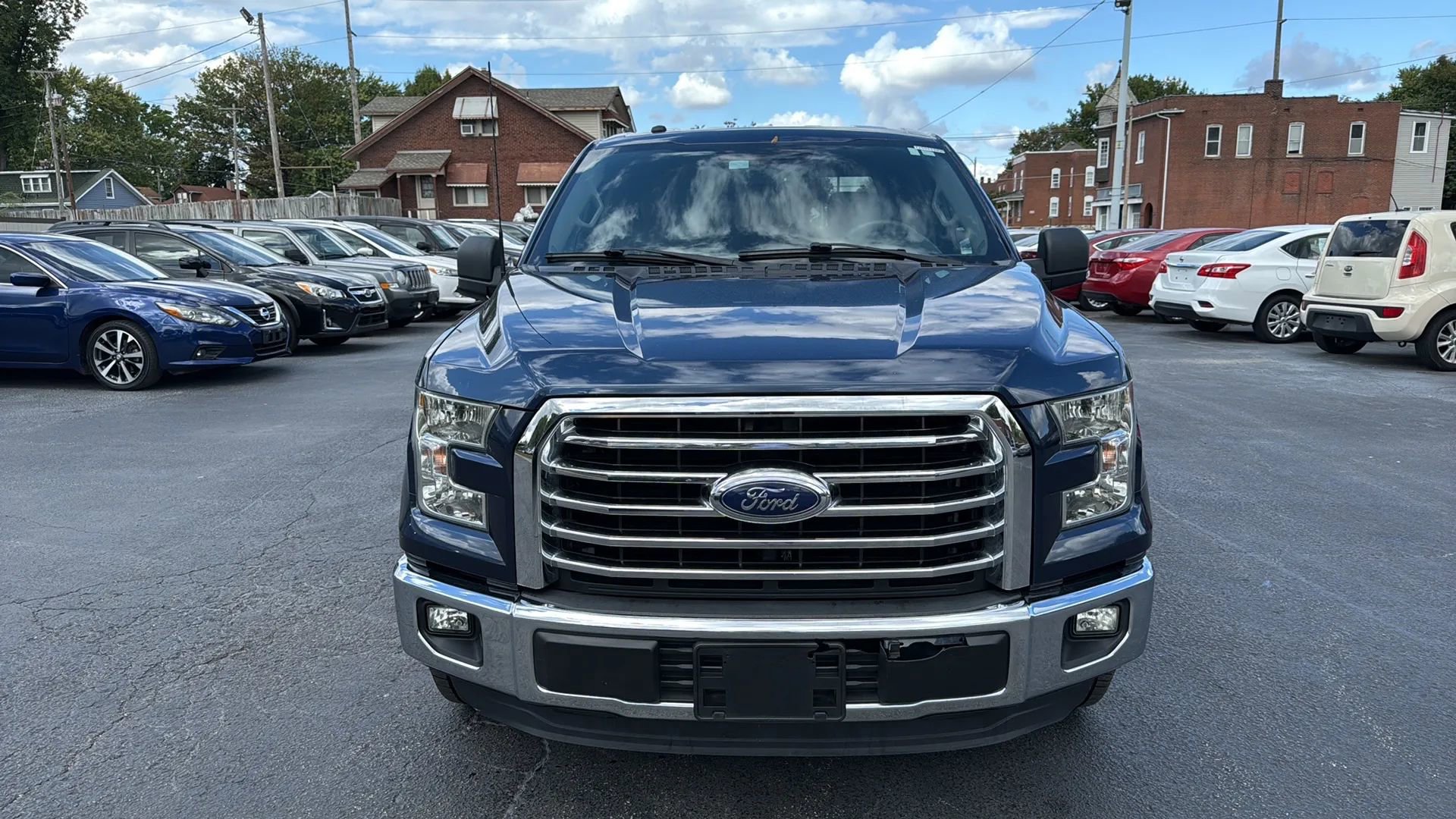 Used 2016 Ford F150 XLT w/ Equipment Group 302A Luxury image 2