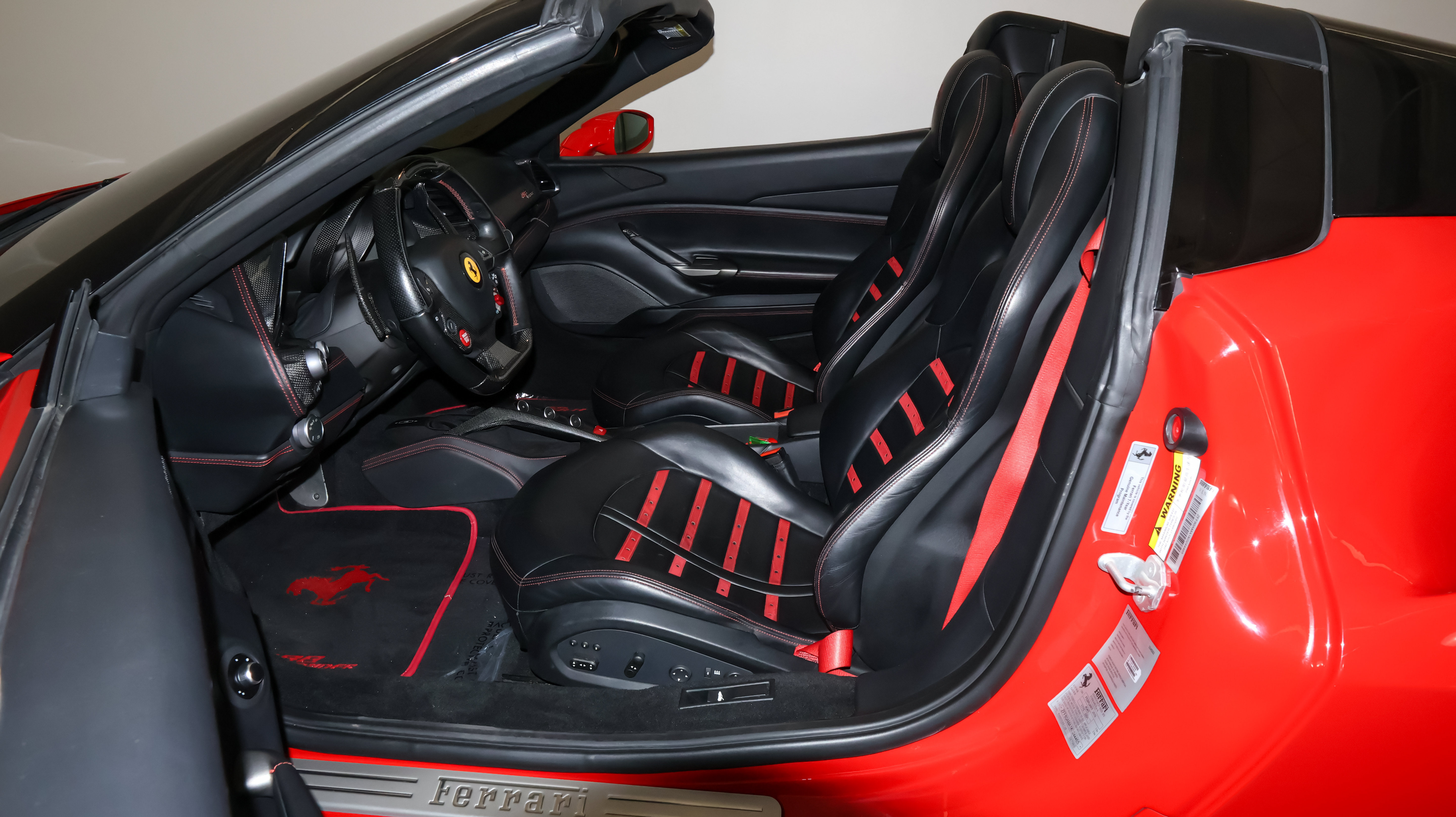Used 2019 Ferrari 488 Spider RWD image 14