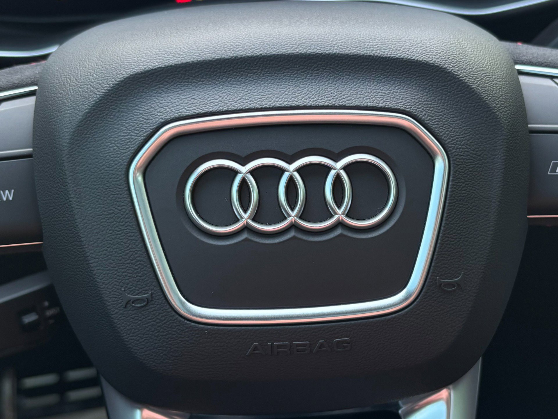 Used 2023 Audi RS Q8 w/ Black Optic Package image 36