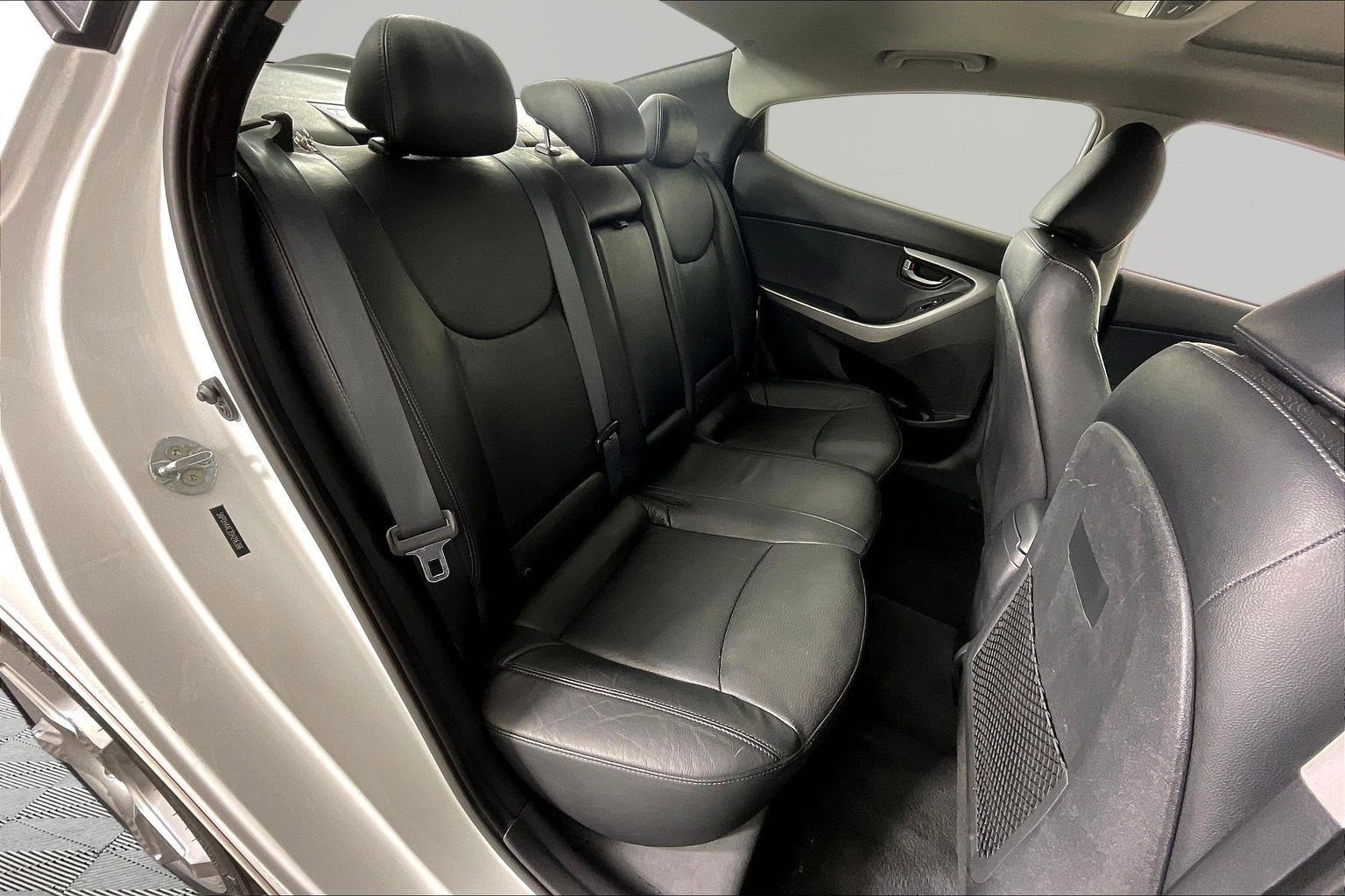 Used 2013 Hyundai Elantra Limited FWD image 23