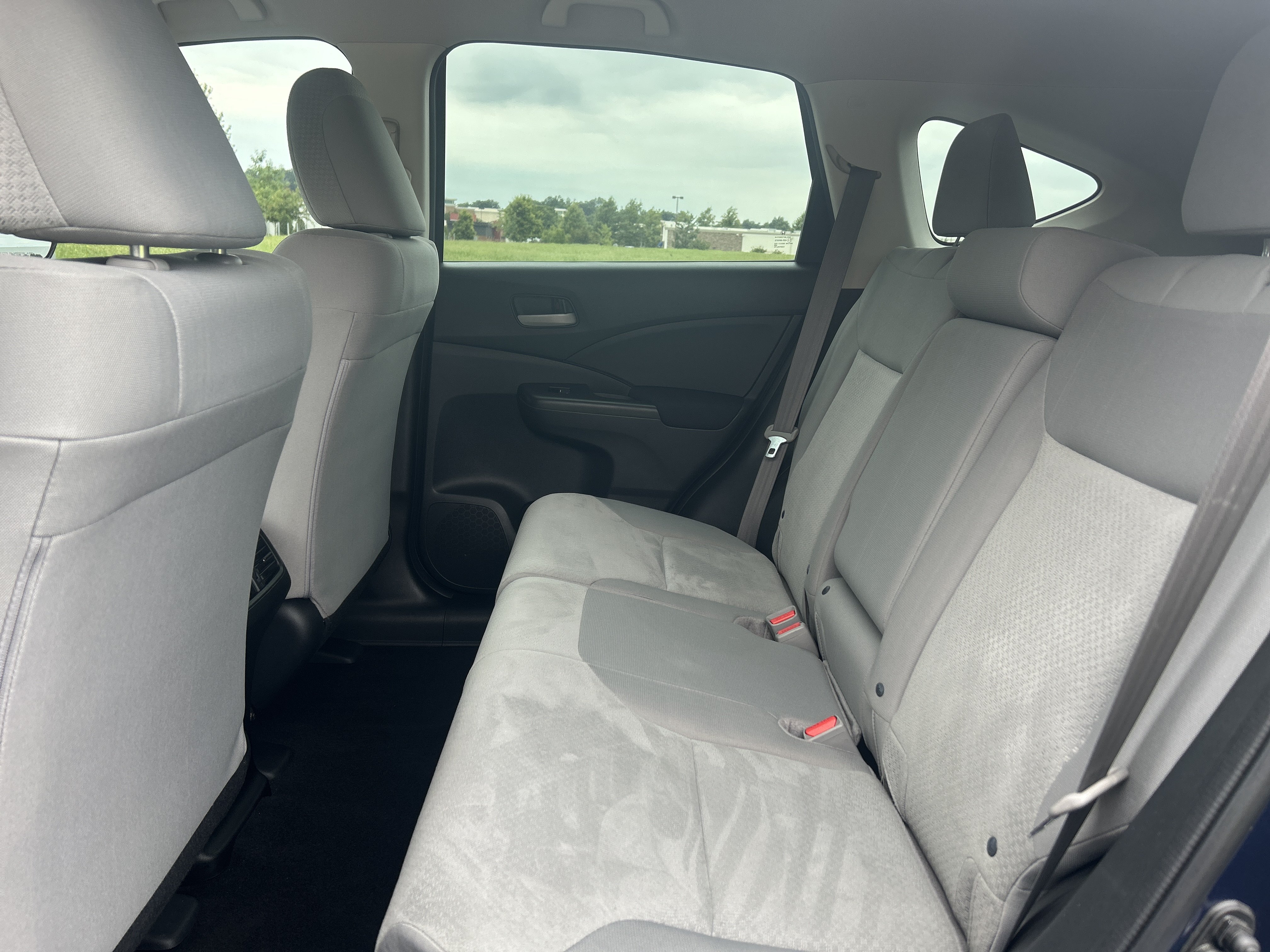 Used 2015 Honda CR-V LX image 28