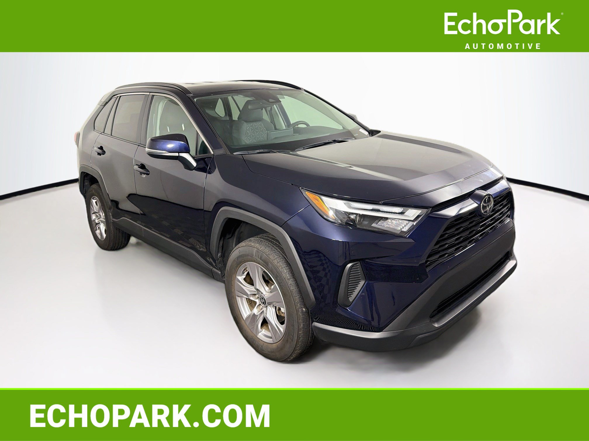 Used 2025 Toyota RAV4 XLE AWD/4WD image 1