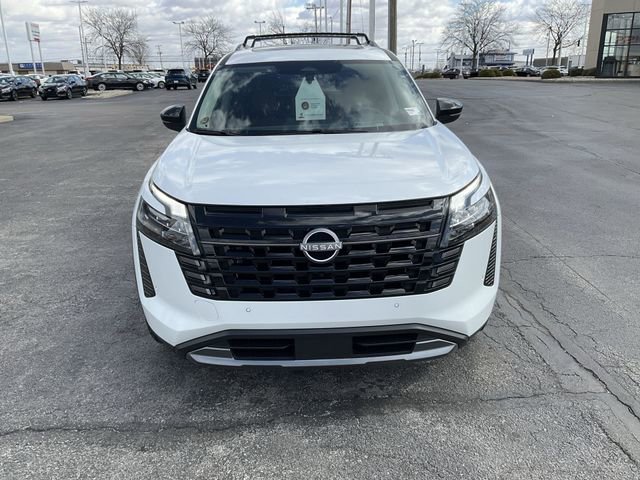 New 2026 Nissan Pathfinder Platinum w/ Accent Package image 7