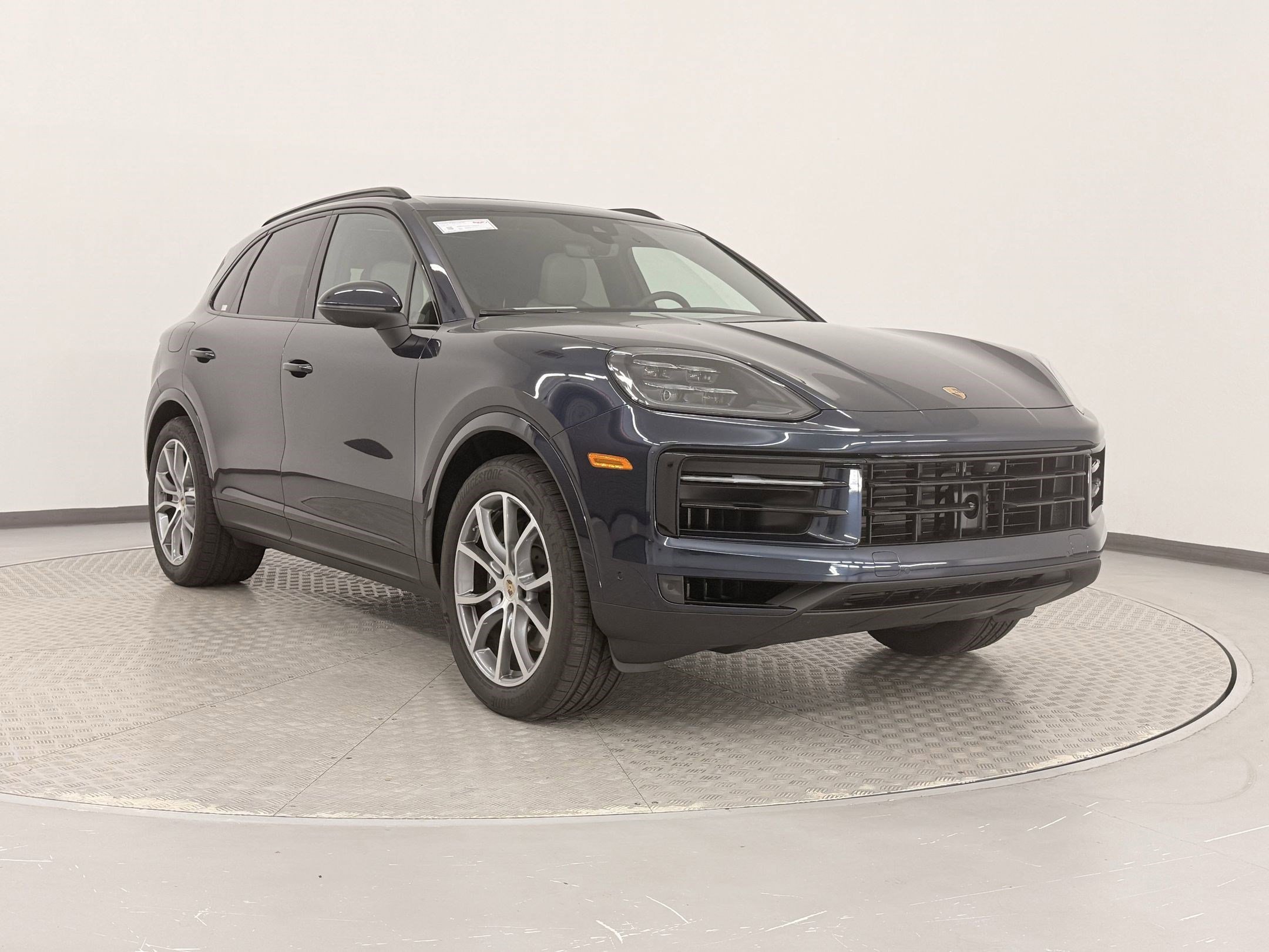New 2025 Porsche Cayenne image 7