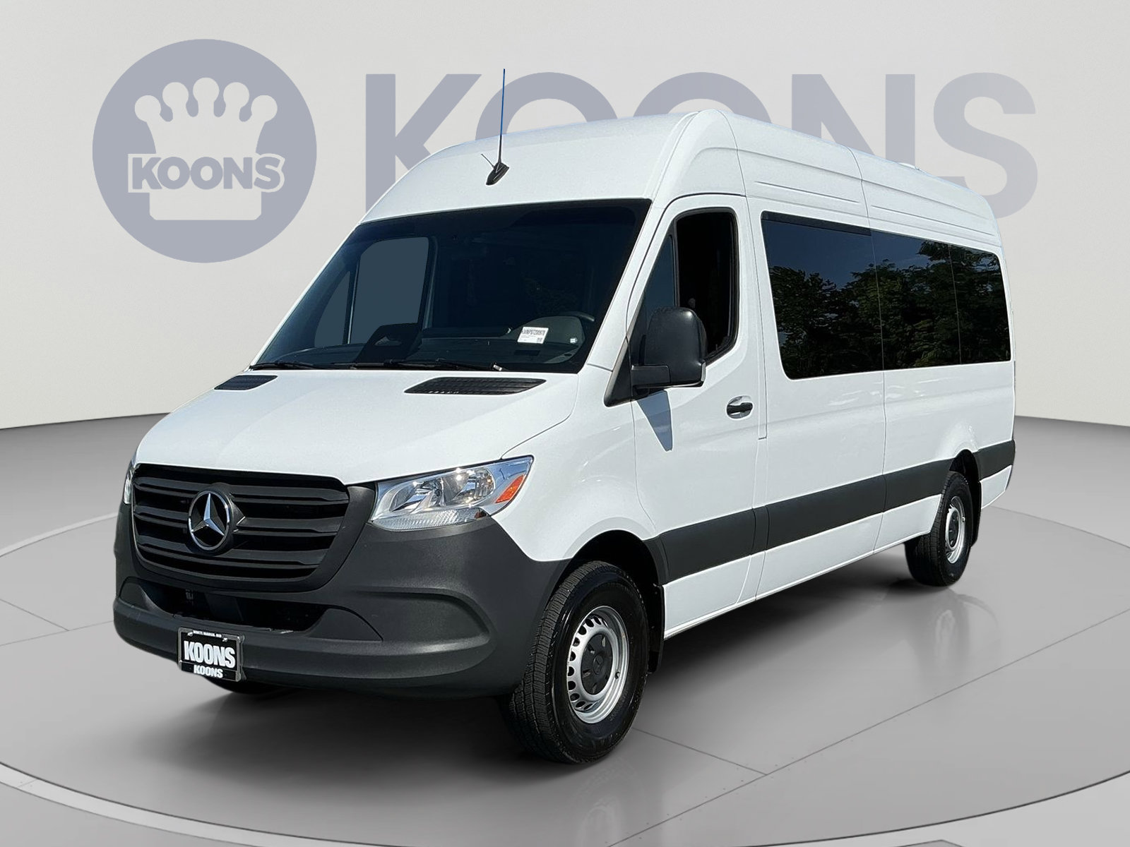 Used 2025 Mercedes-Benz Sprinter 2500 image 1