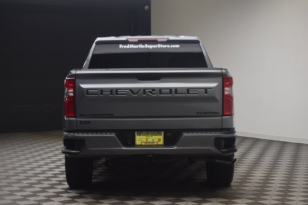 Used 2020 Chevrolet Silverado 1500 Custom w/ Custom Value Package RWD image 6