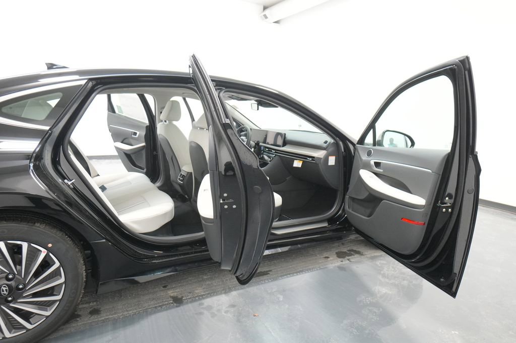 New 2026 Hyundai Sonata SEL FWD image 27