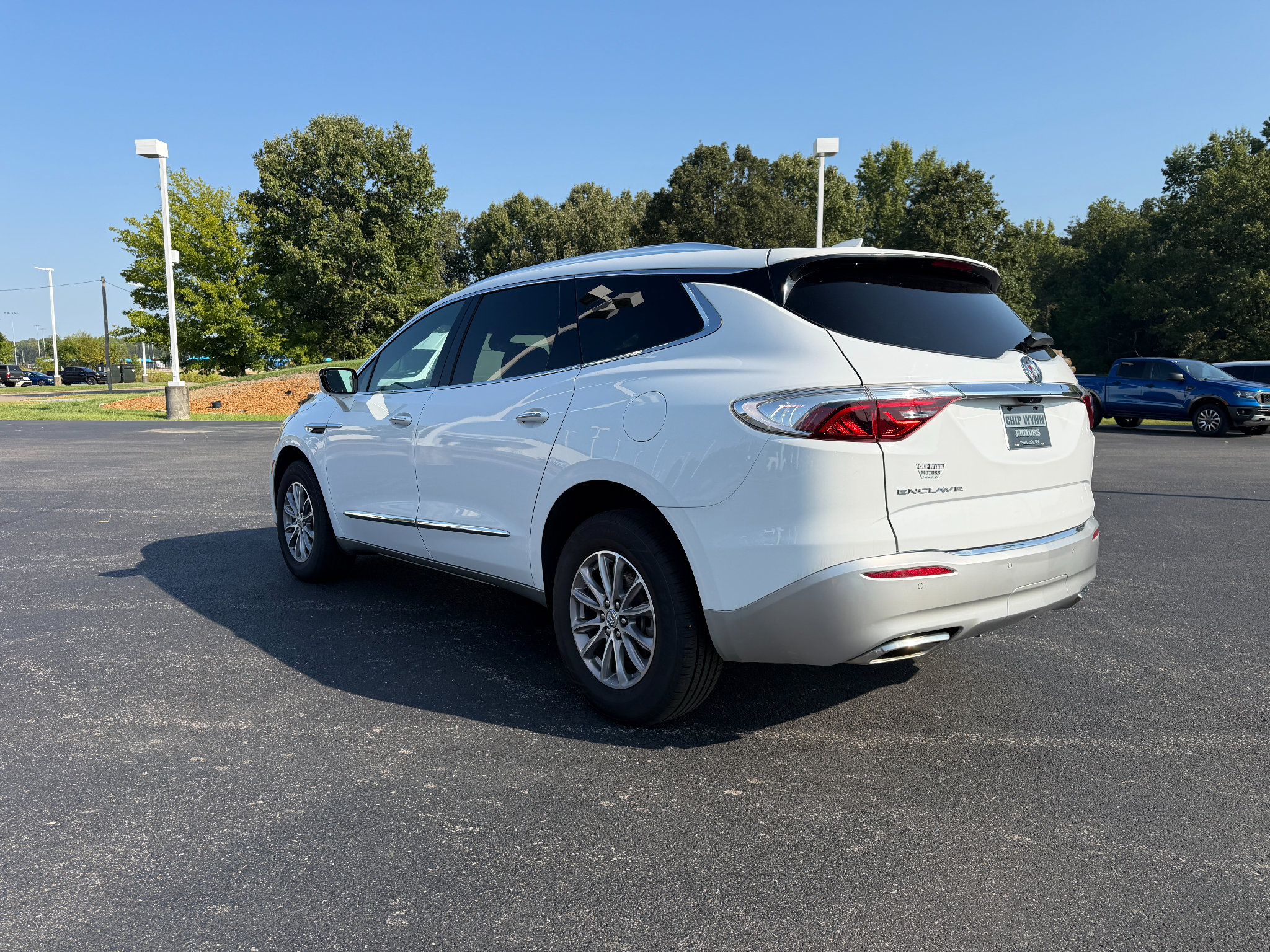 Used 2024 Buick Enclave Premium FWD image 5