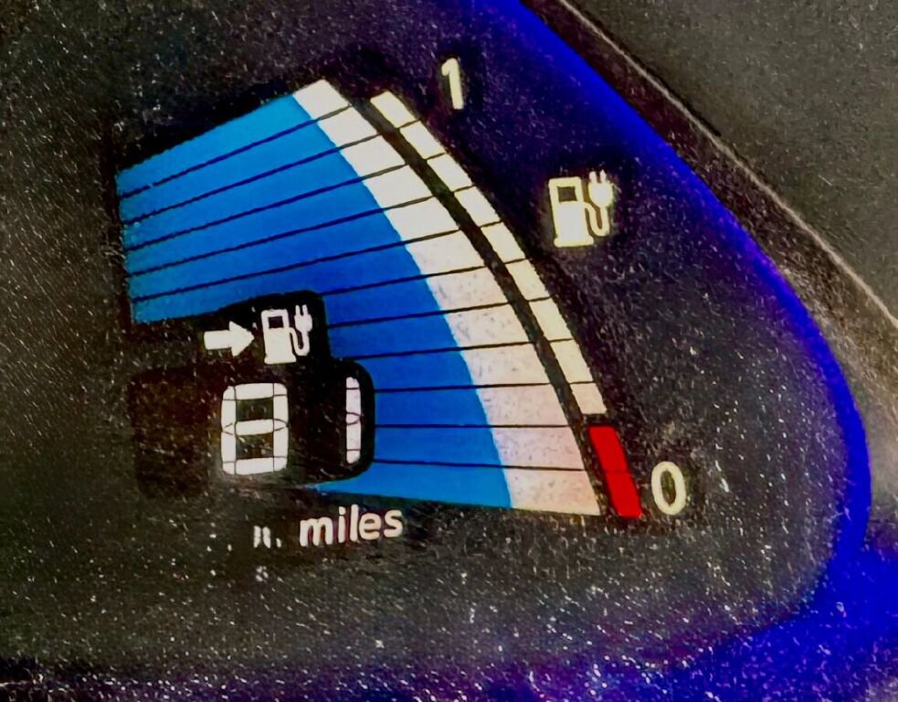 Used 2015 Nissan Leaf S w/ Charge Package image 27