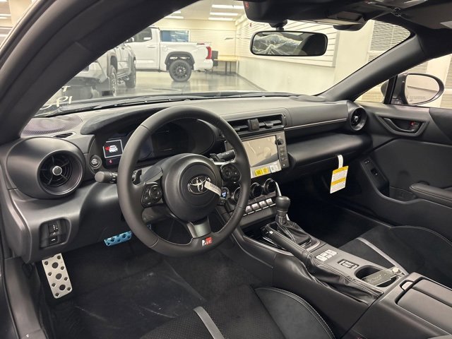 New 2025 Toyota GR86 Premium image 16
