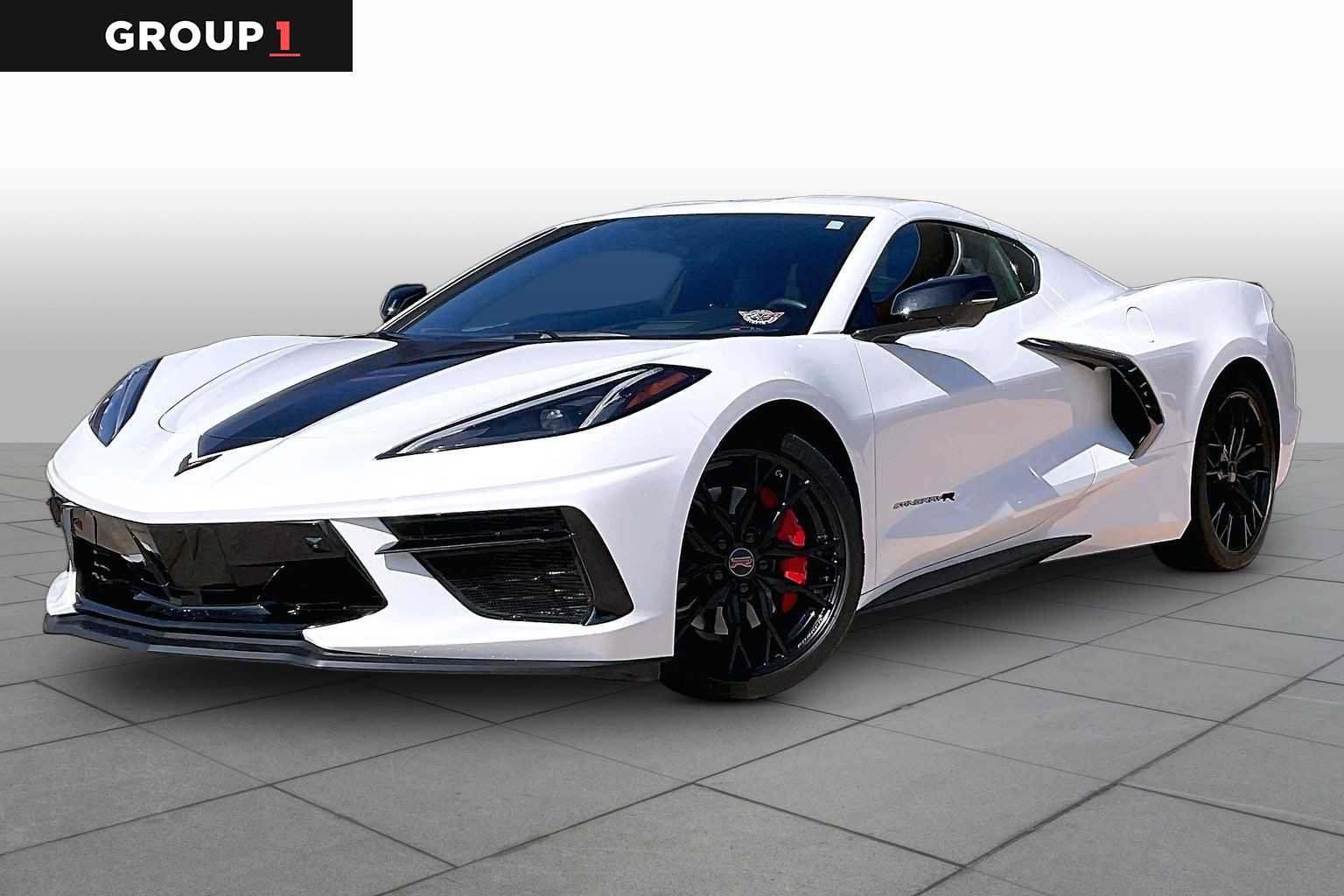 Used 2023 Chevrolet Corvette Stingray Preferred Cpe w/ Z51 Performance Package RWD image 1