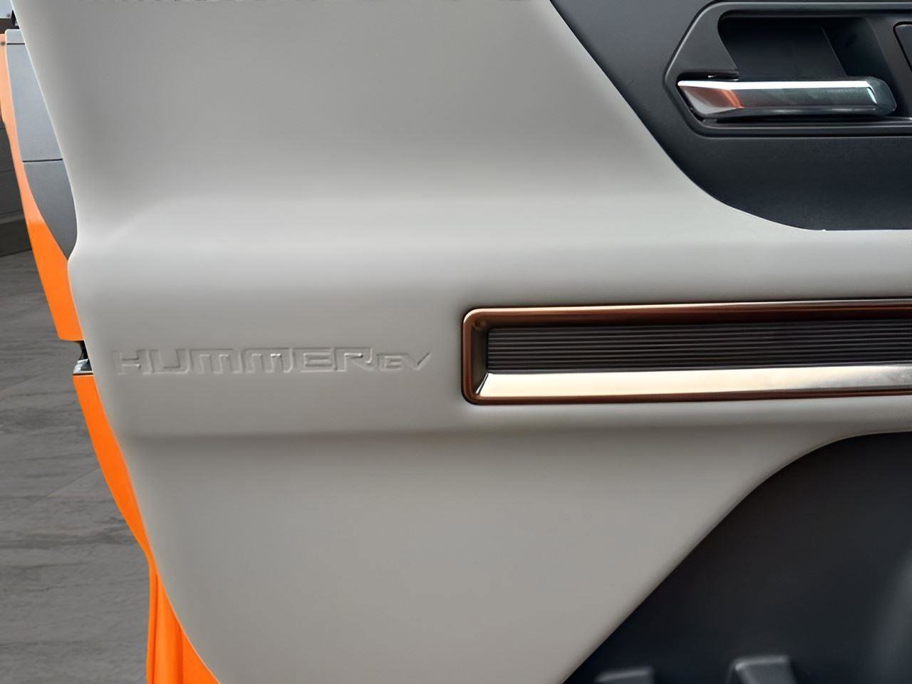 New 2024 GMC Hummer EV 3X w/ LPO, Illumination Package image 32