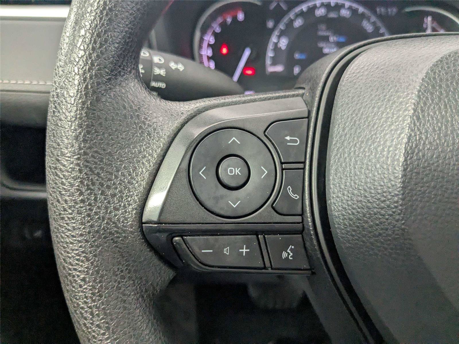 Used 2023 Toyota RAV4 XLE w/ Convenience Package FWD image 18