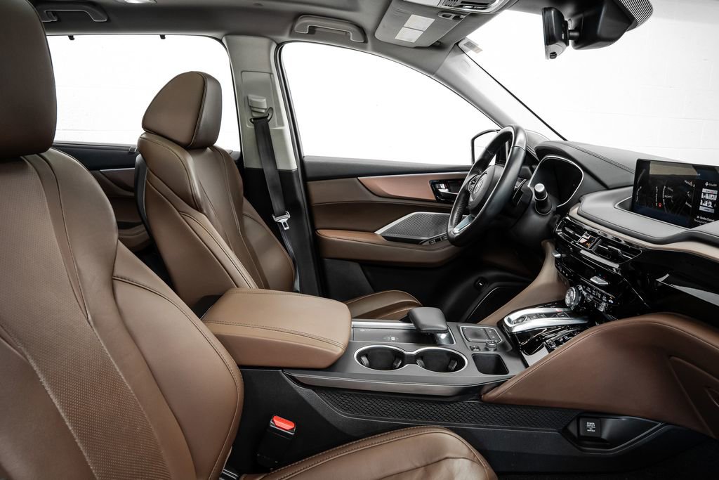 Certified 2023 Acura MDX FWD w/ Technology Package image 32