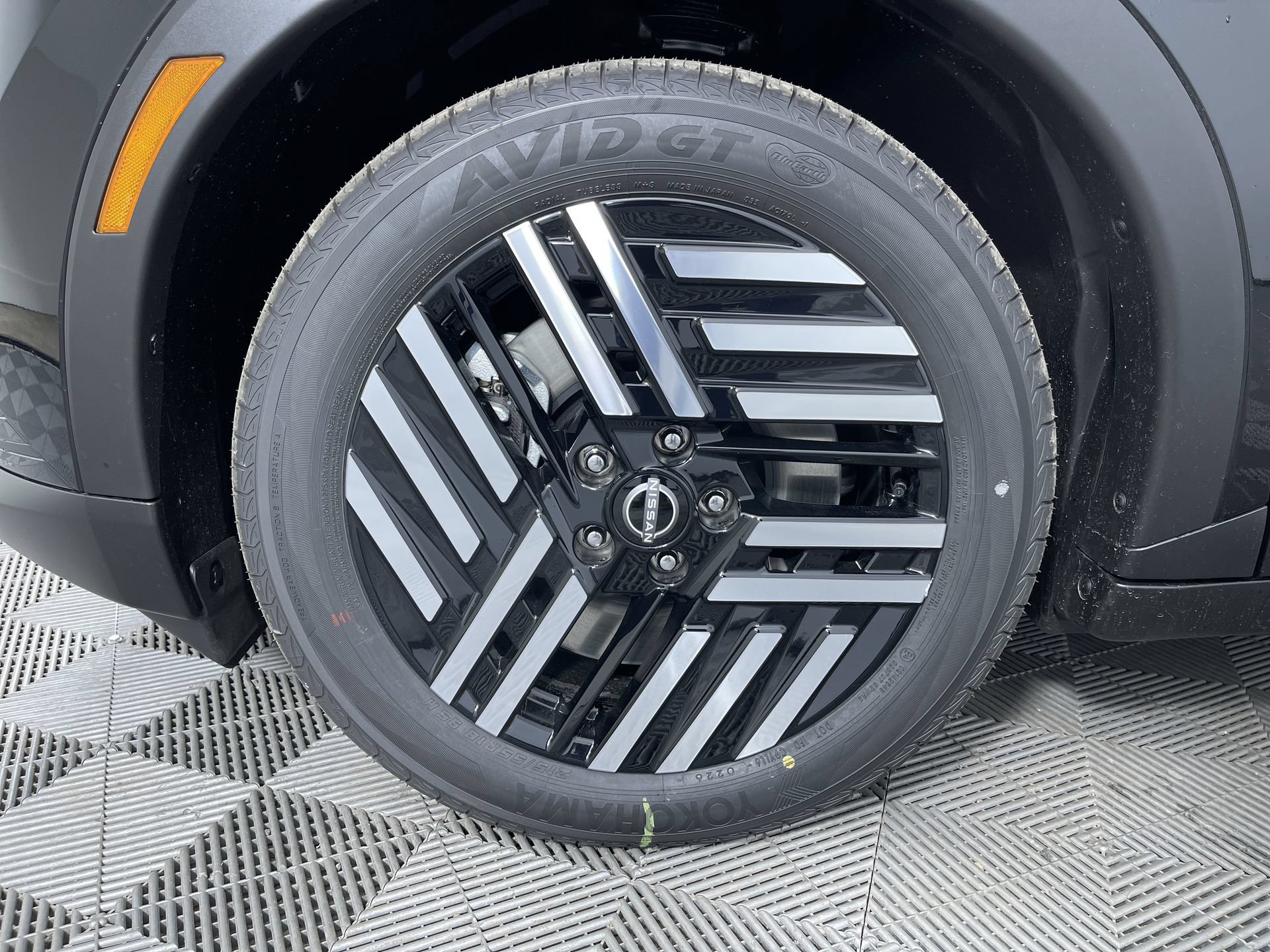New 2026 Nissan Leaf SV+ w/ Floor Mat Package (SV+) FWD image 26