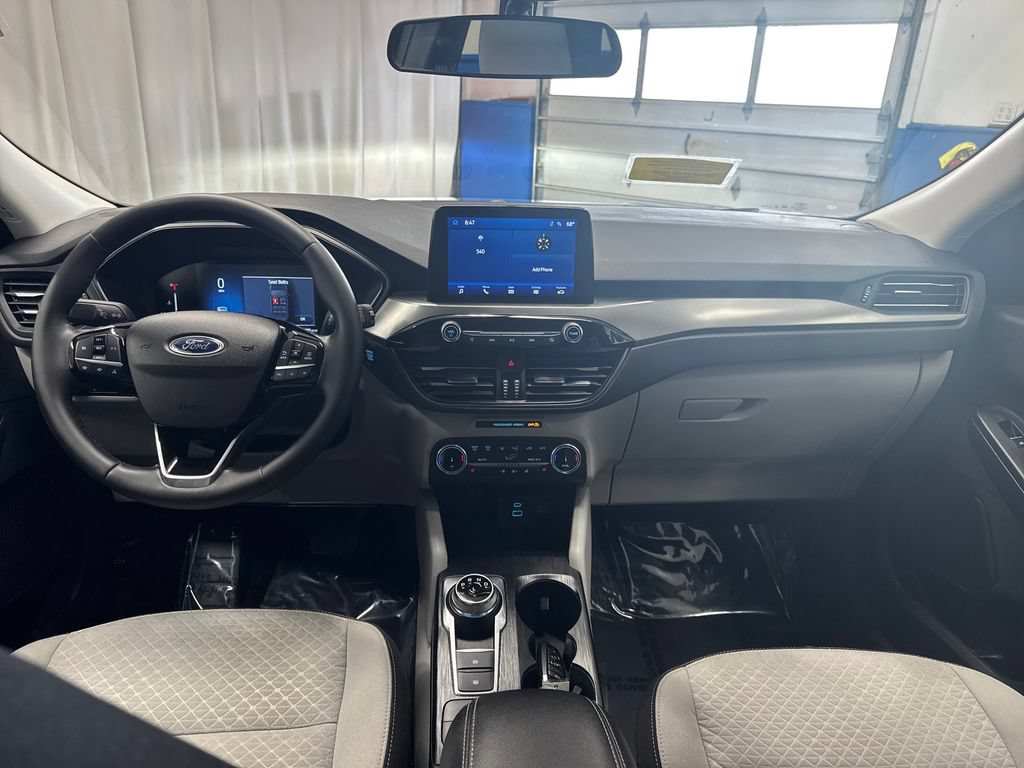 Certified 2023 Ford Escape Active AWD/4WD image 13