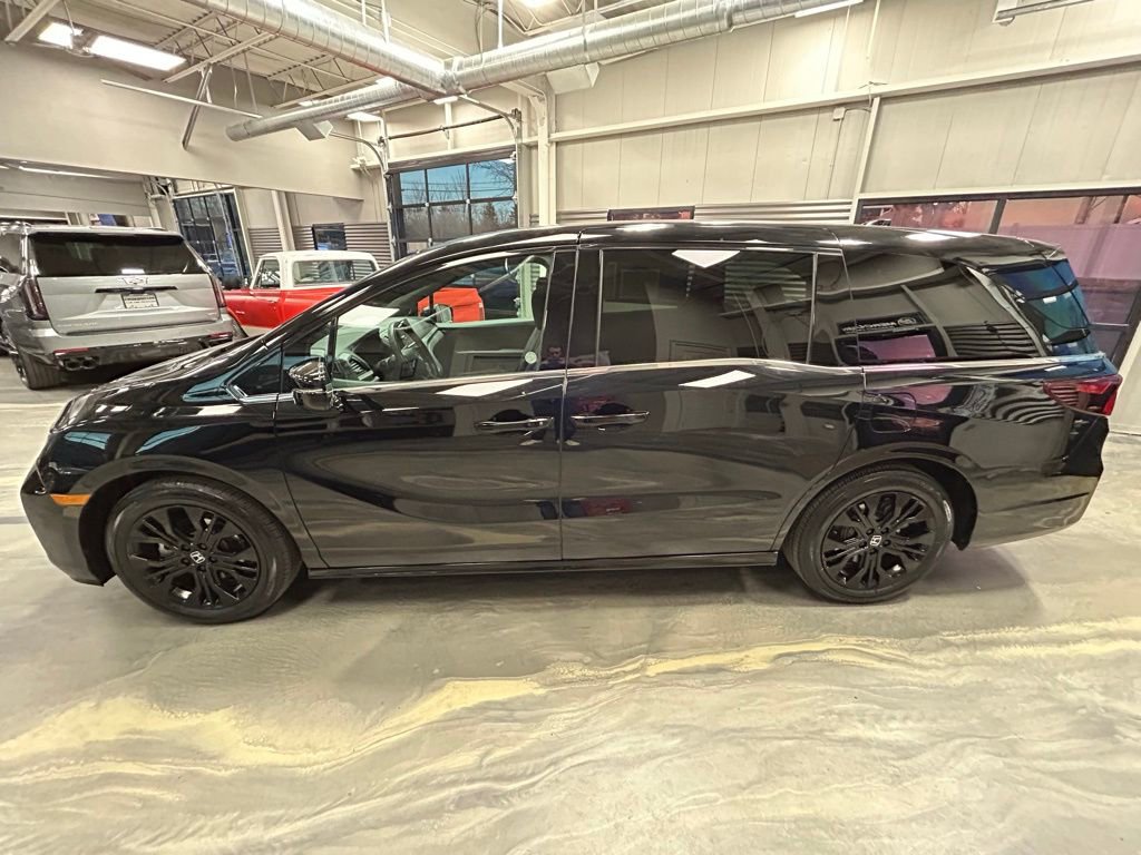 Used 2025 Honda Odyssey Sport-L image 37