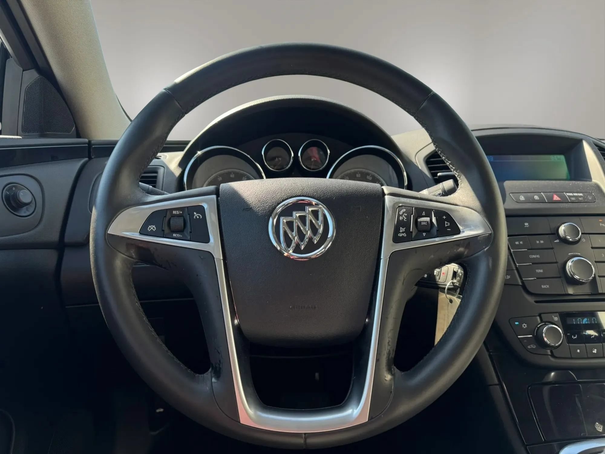 Used 2011 Buick Regal CXL w/ RL3 Preferred Equipment Group FWD image 19