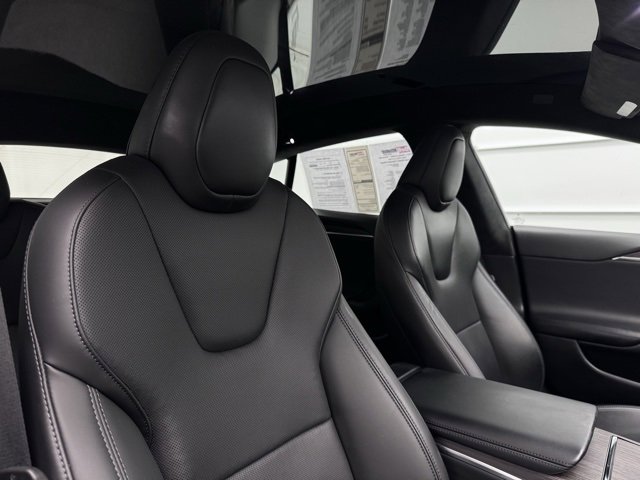 Used 2023 Tesla Model S Standard Range image 17