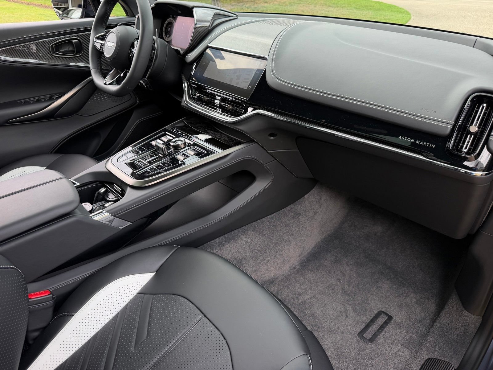 New 2026 Aston Martin DBX S AWD/4WD image 17