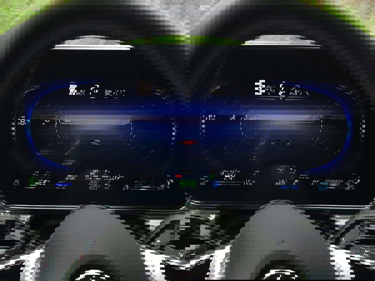 Used 2023 Mercedes-Benz EQE 350+ 4MATIC Sedan w/ Exclusive Trim Package image 39