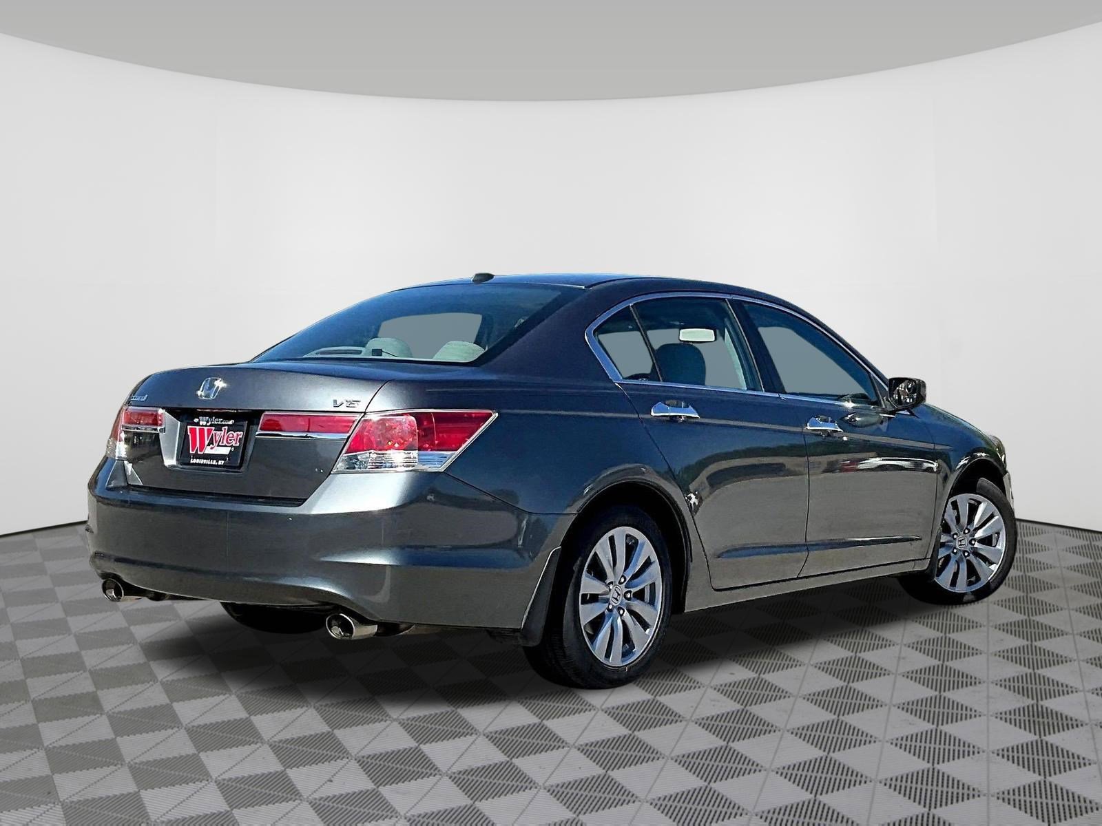 Used 2011 Honda Accord EX-L image 6