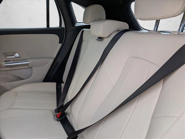 Certified 2022 Mercedes-Benz GLA 250 4MATIC w/ Premium Package Lite image 14